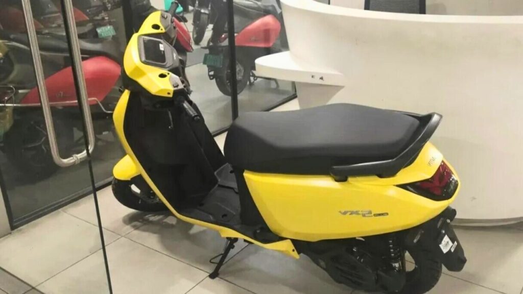 5 Electric Scooters Launching in India by 2026 – Prices, Features & Launch Details 3 Hero Vida VX2 - Electric Scooters